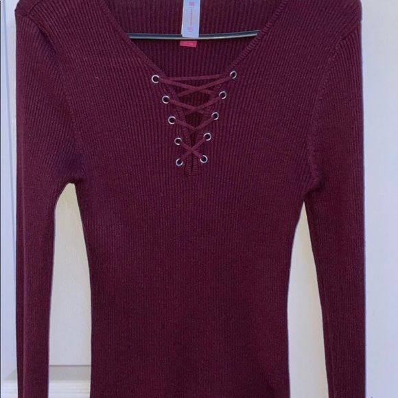 No Boundaries Tops - No boundaries cute burgundy long sleeve